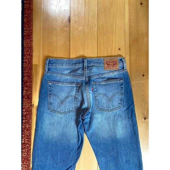 Levi 501 - Picture 6 of 9